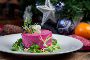 Салат «Сельд под шубой» © Фото предоставлено пресс-службой сервиса «СберМаркет»
